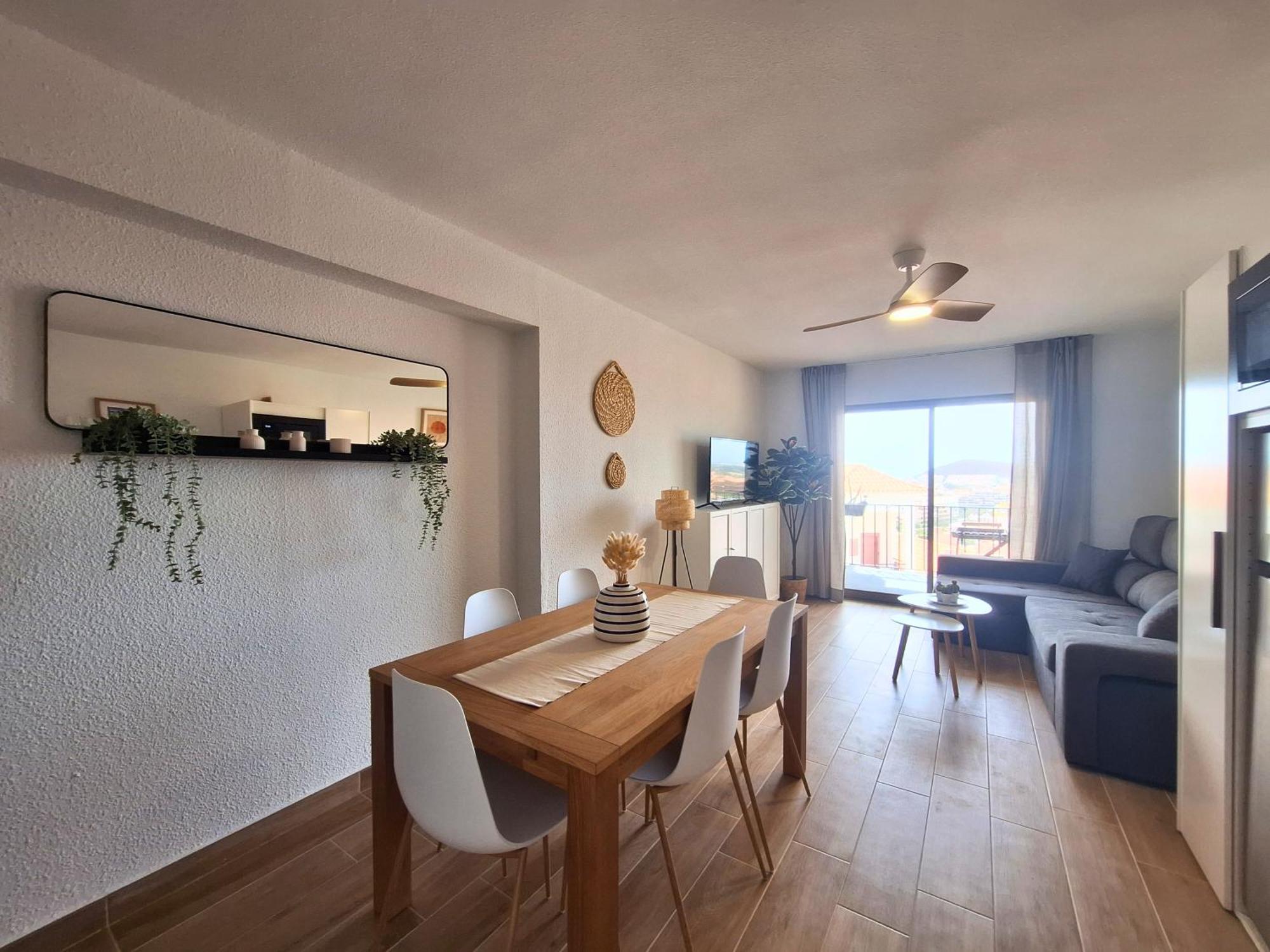 Castle Harbour Atico Duplex 3 2 Banos Balcon Vista Mar Los Cristianos (Tenerife)